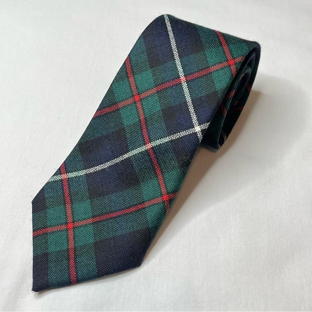 Ingles Buchan Made in Scotland Men's Tie-Green Tartan Plaid. 100% Wool